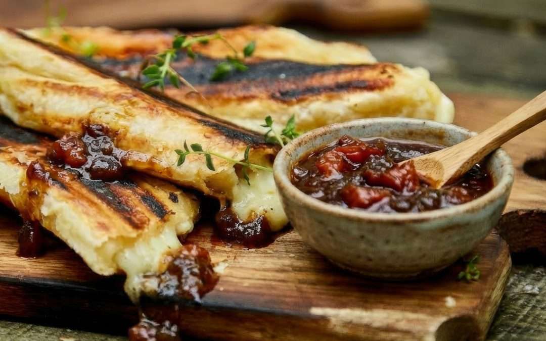 Smokey Bovril and Tomato Chutney on Braaibroodjie